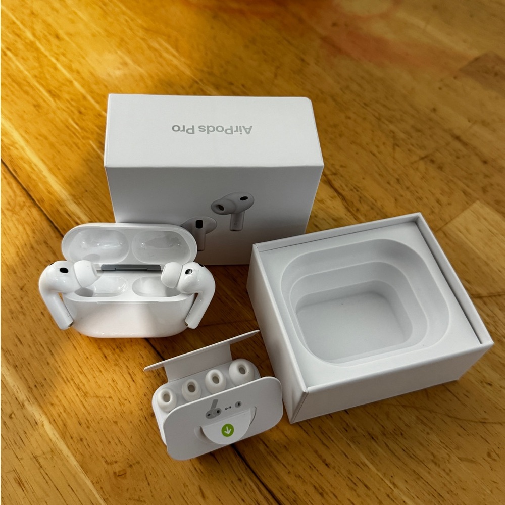 Apple AirPods Pro with White Charging Case and Box